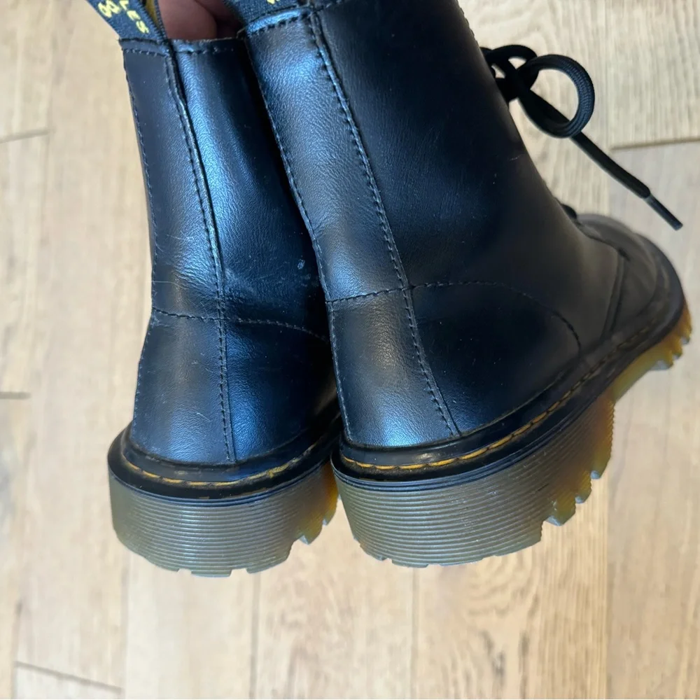Dr. Martens Luana‎ Boots Black Leather Women’s Size 7